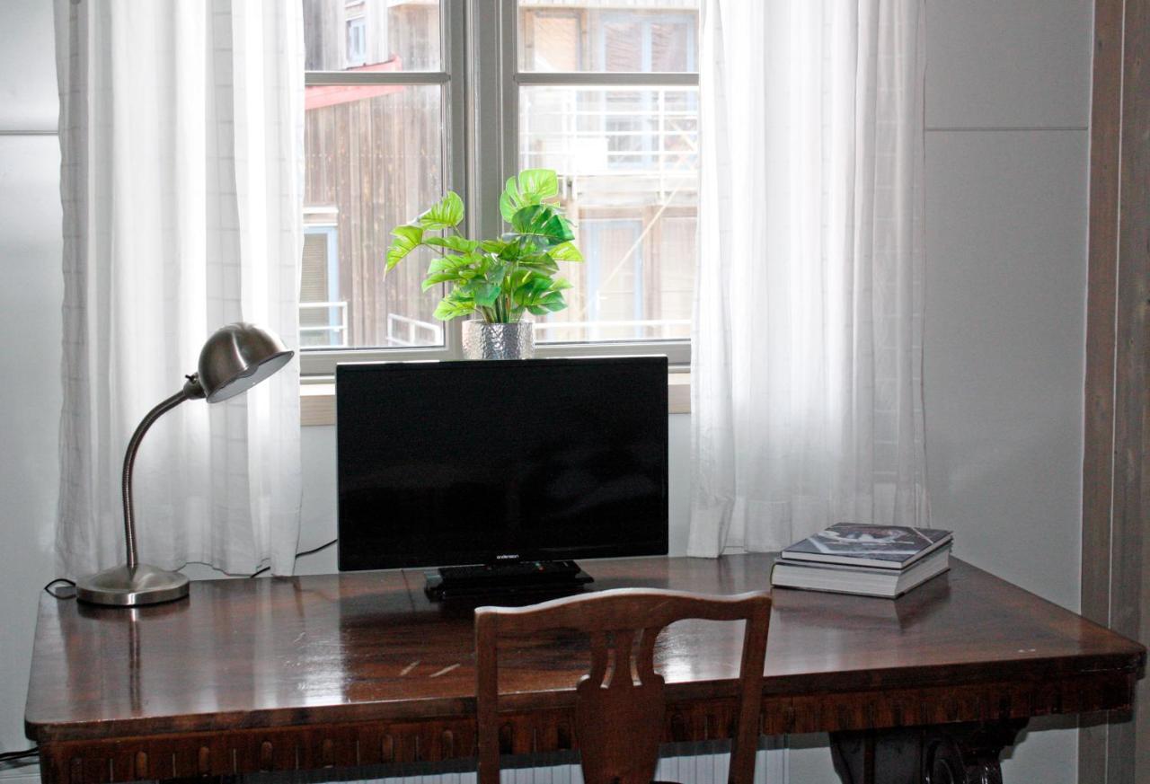 Seglarhotellet - Vandrarhem Pa Kaeringoen Karingon Bagian luar foto